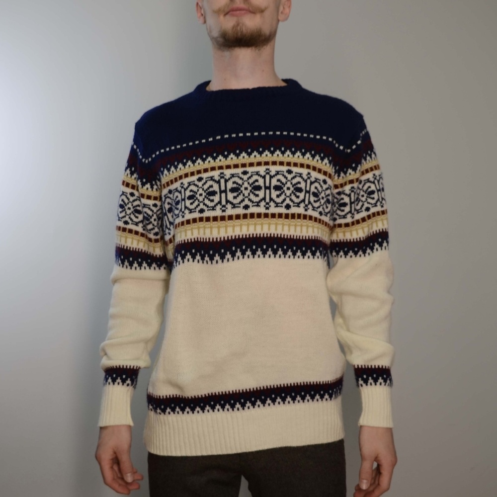 Men's Crewneck Sweater (Large)